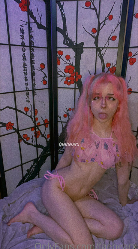 faebearx star photo