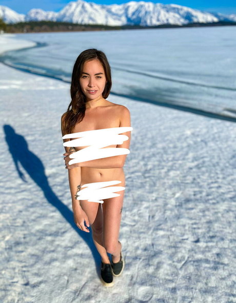 Alexchov adult star image