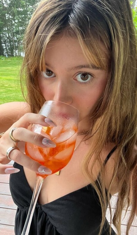 Genevieve Hannelius Miniature