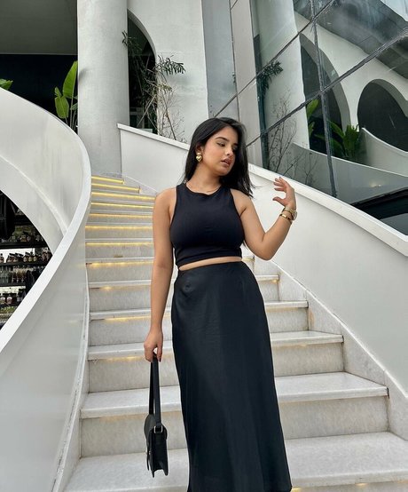 Aarushi Abrol sex actress pics