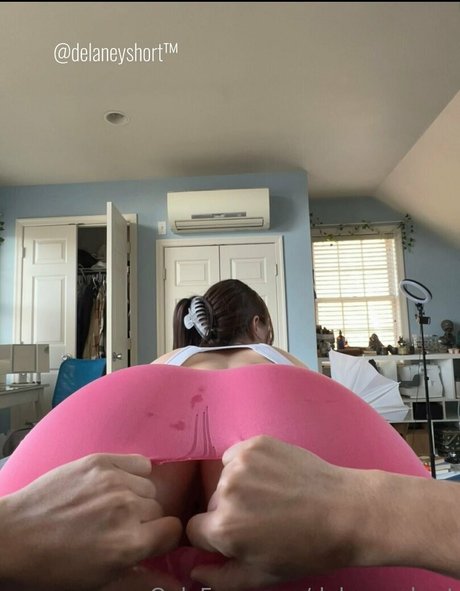 delaneyshort belle actrice photos