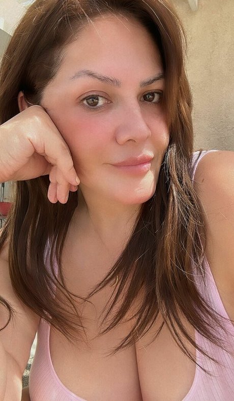 Marlene Quinto star exclusive images