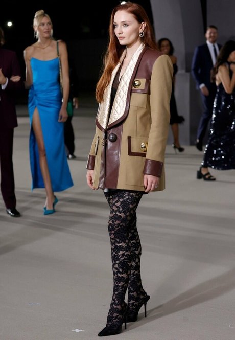 Sophie Turner estrella hermosa galería