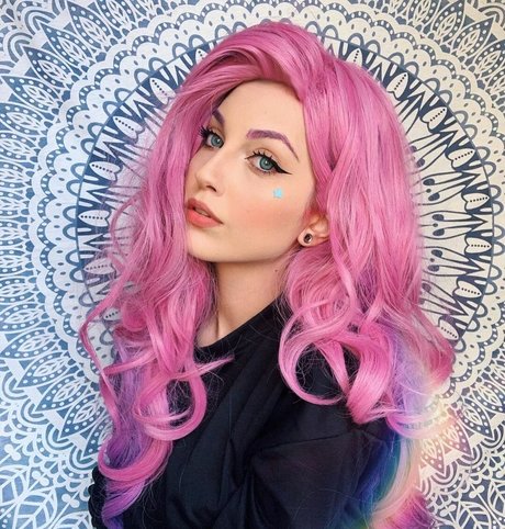 Mona Schon estrella porno xxx foto