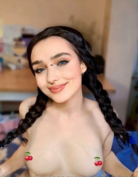 whitesweetness estrella sexy imágenes