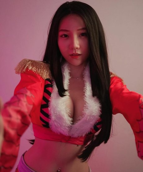 Jenadammaya actriz desnuda imagen