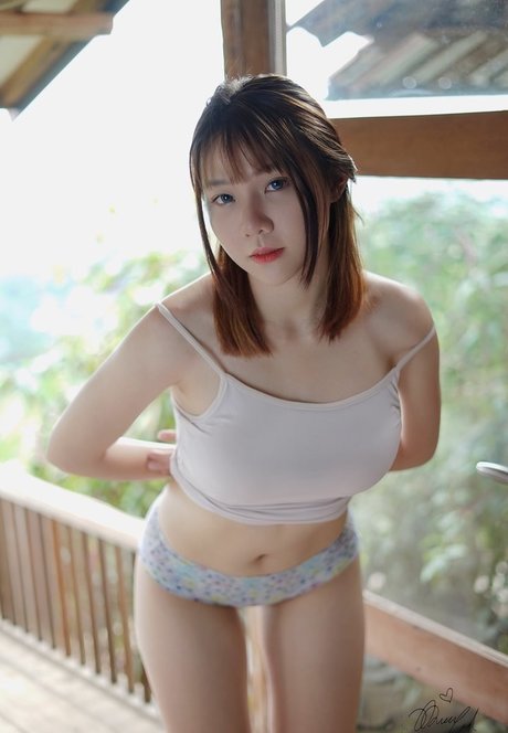 Jenadammaya estrella porno caliente fotos