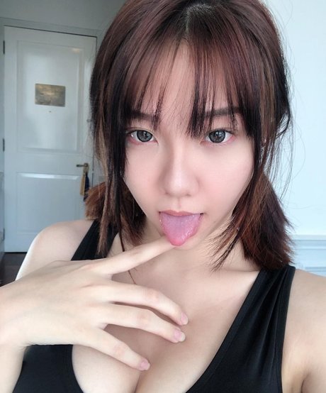 Jenadammaya xxx estrella porno fotos