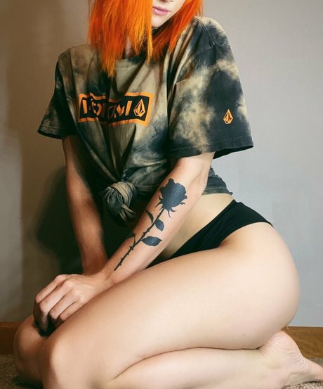 GiGi Dolan estrella sexy galería