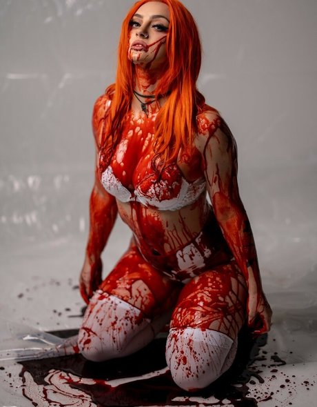 GiGi Dolan étoile magnifique archive