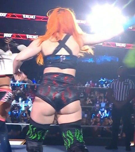 GiGi Dolan actrice érotique photo