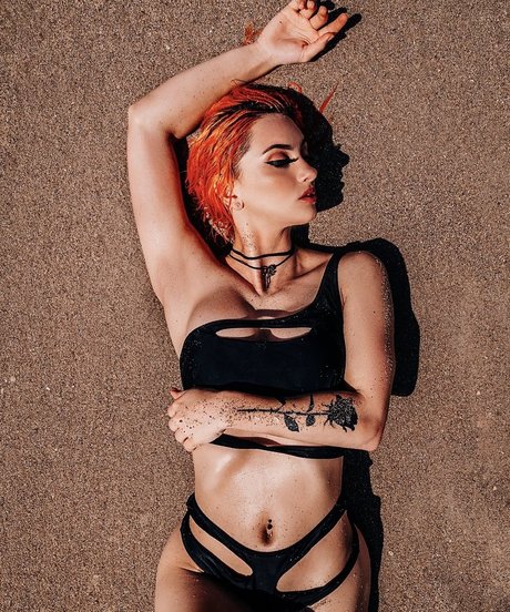 GiGi Dolan actrice de grande qualité images