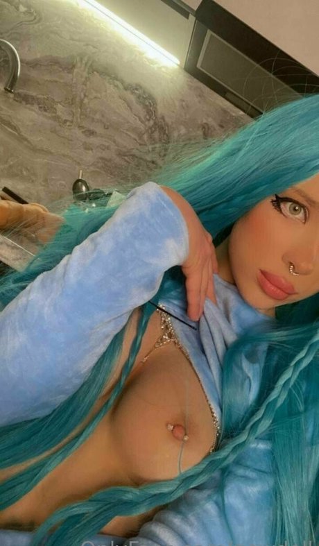 newdoll modelo desnudo archivo