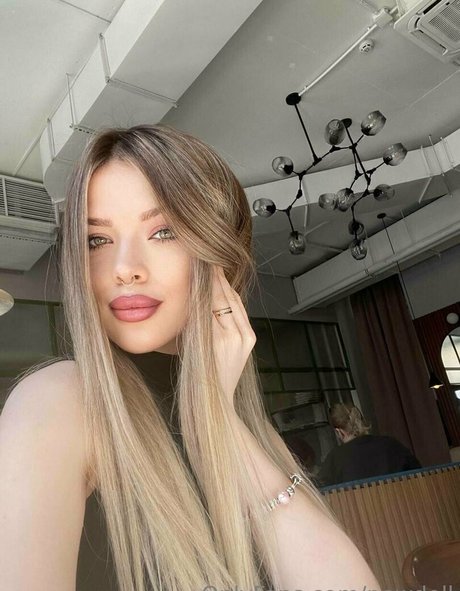 newdoll model nudes archive