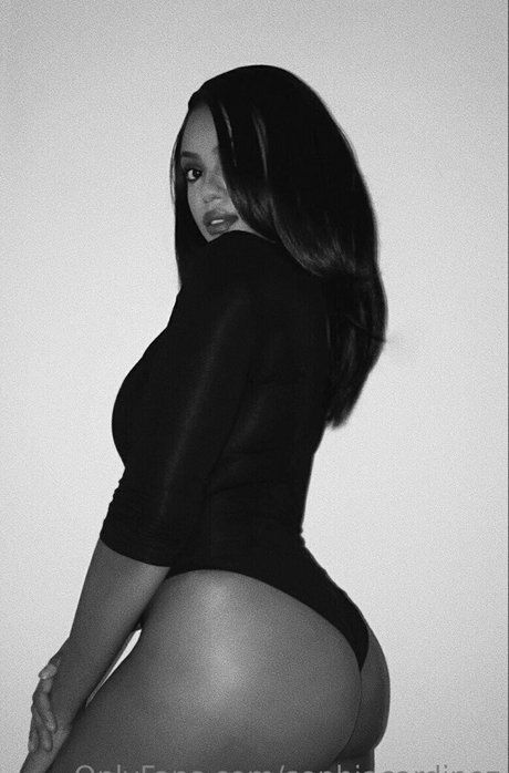 sophiacardinez modelo sexy imágenes