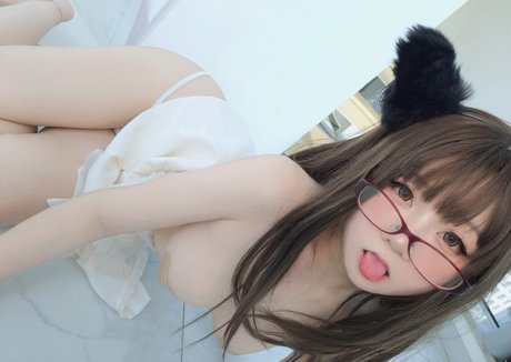 YaoYaoQwQ estrella galerías