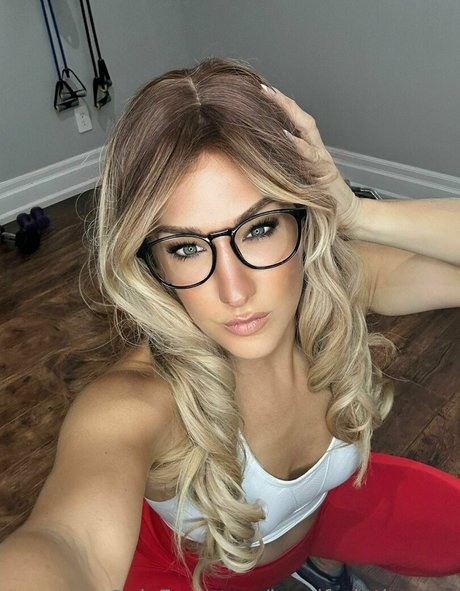 jenniferinthegym estrella porno de alta calidad foto