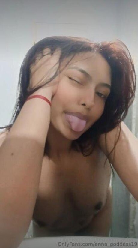 Femdomsasha modèle de haute qualité collection