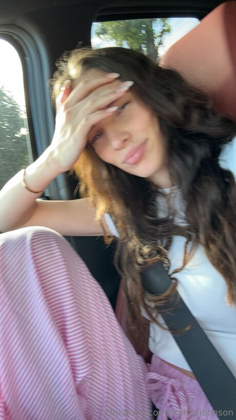 Emmiejohnson star du porno nue archive