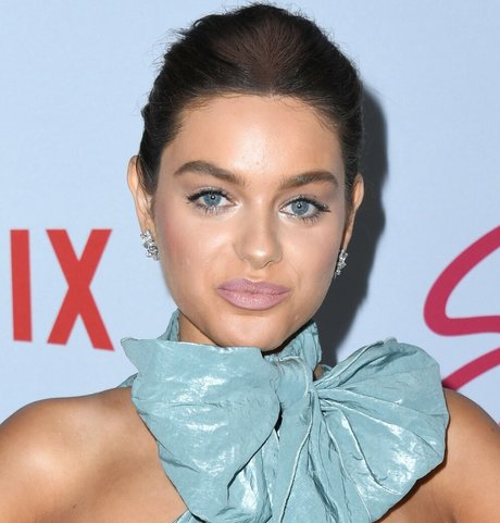 Odeya Rush modelo pornografico imágenes