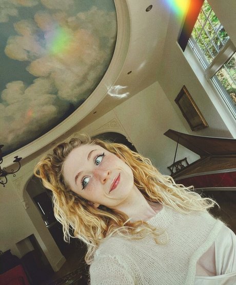 Janet Devlin hd pornstar img