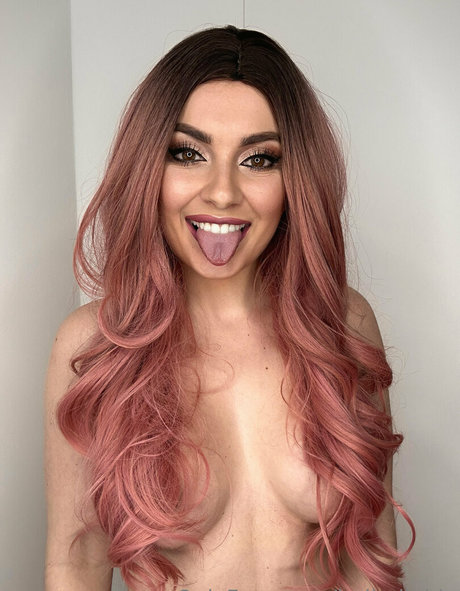 belladiablo jolie actrice galeries