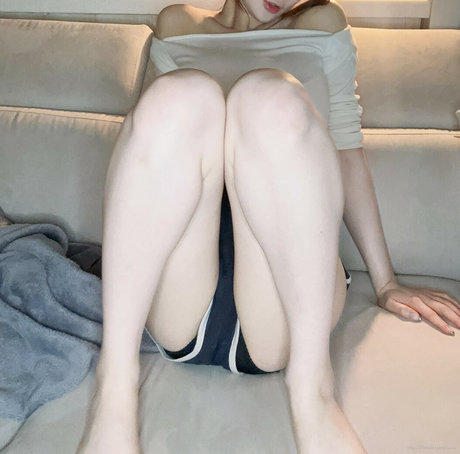 asuna actriz adulta imágenes