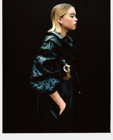 Milly Alcock estrella porno exclusiva imagen