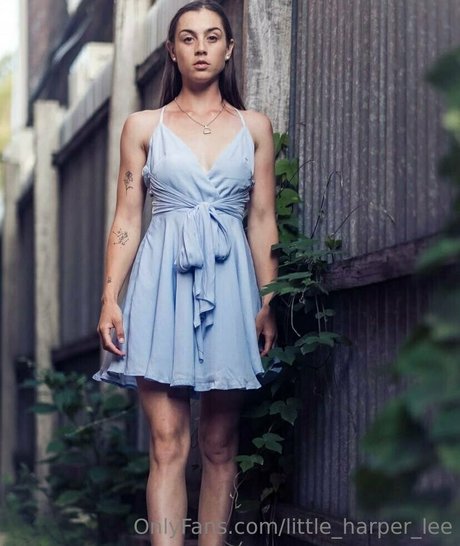 little harper lee modelo desnudo imágenes