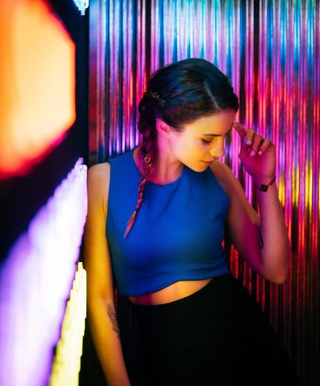 Laure Valee model exclusive pic