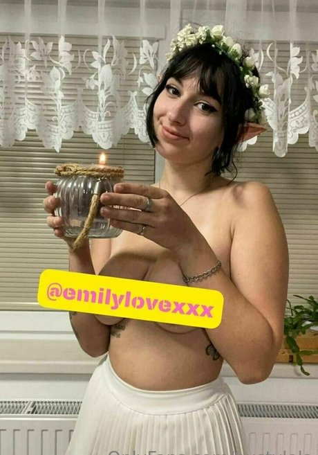 bustylola étoile xxx img