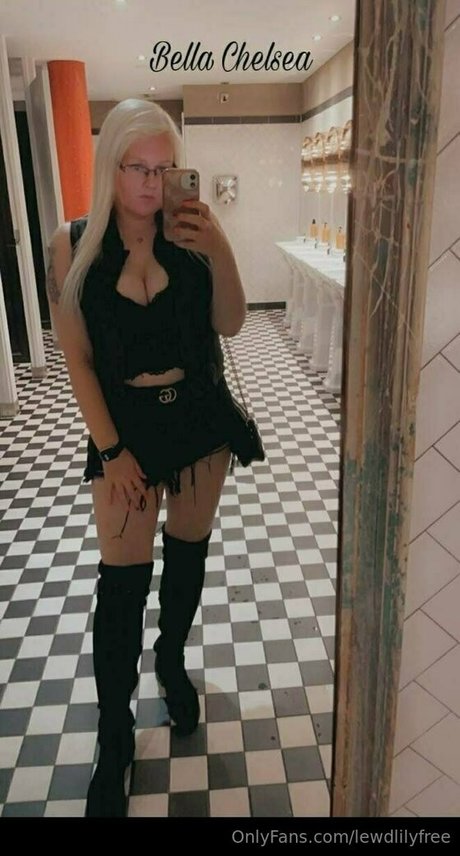 lewdlilyfree buena actriz fotos