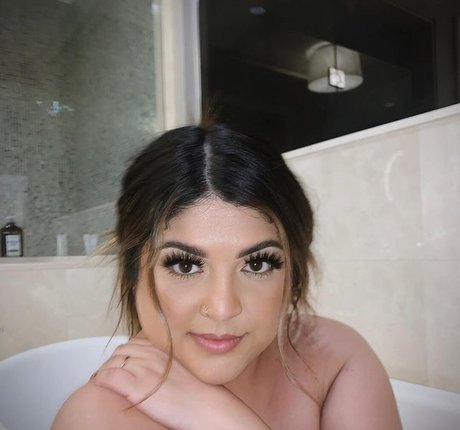 Lucia Yanez hd pornstar pic