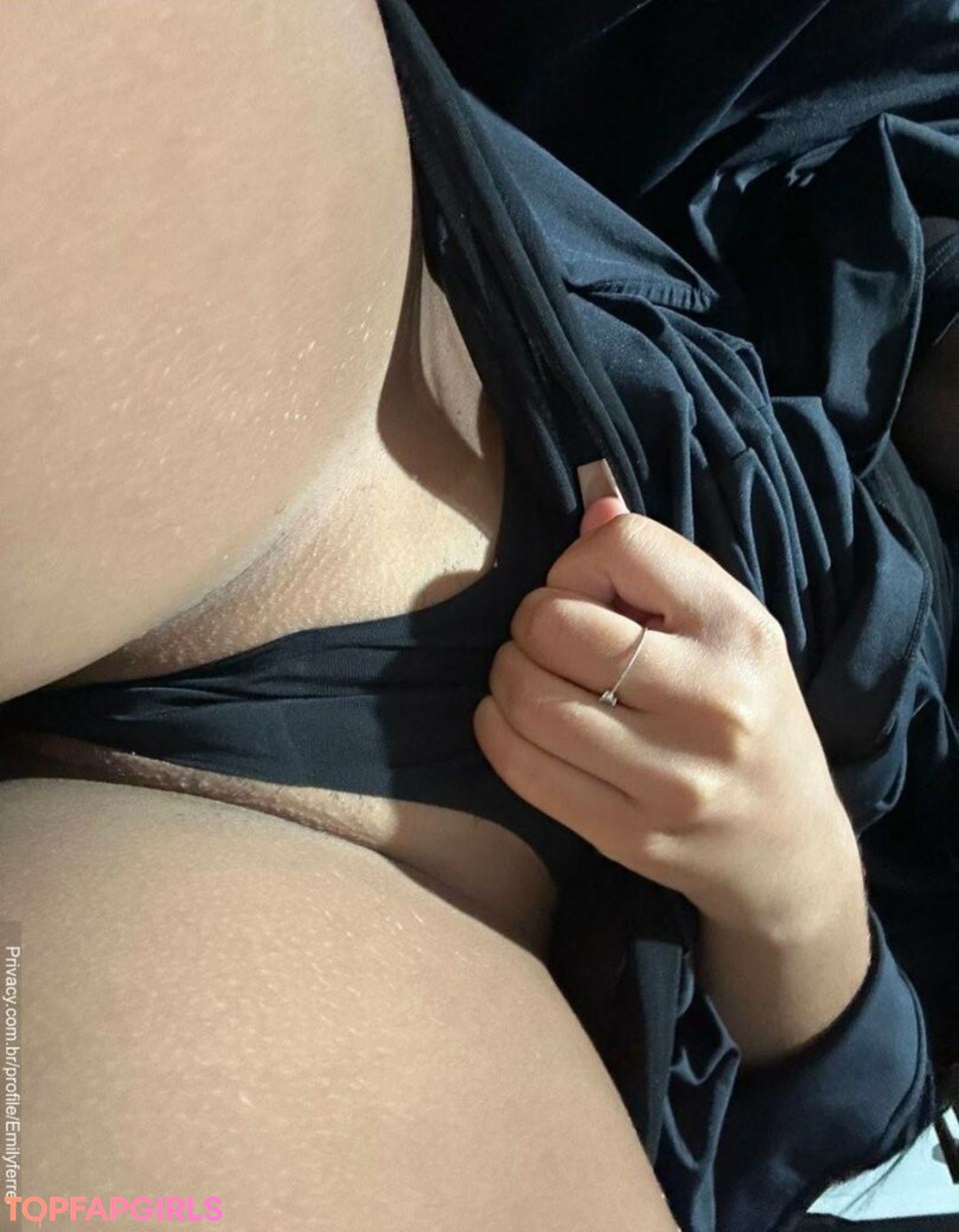 ferrerr emily actrice libre des photos