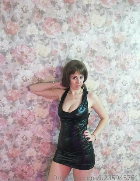 Your lusty mom actriz desnuda foto