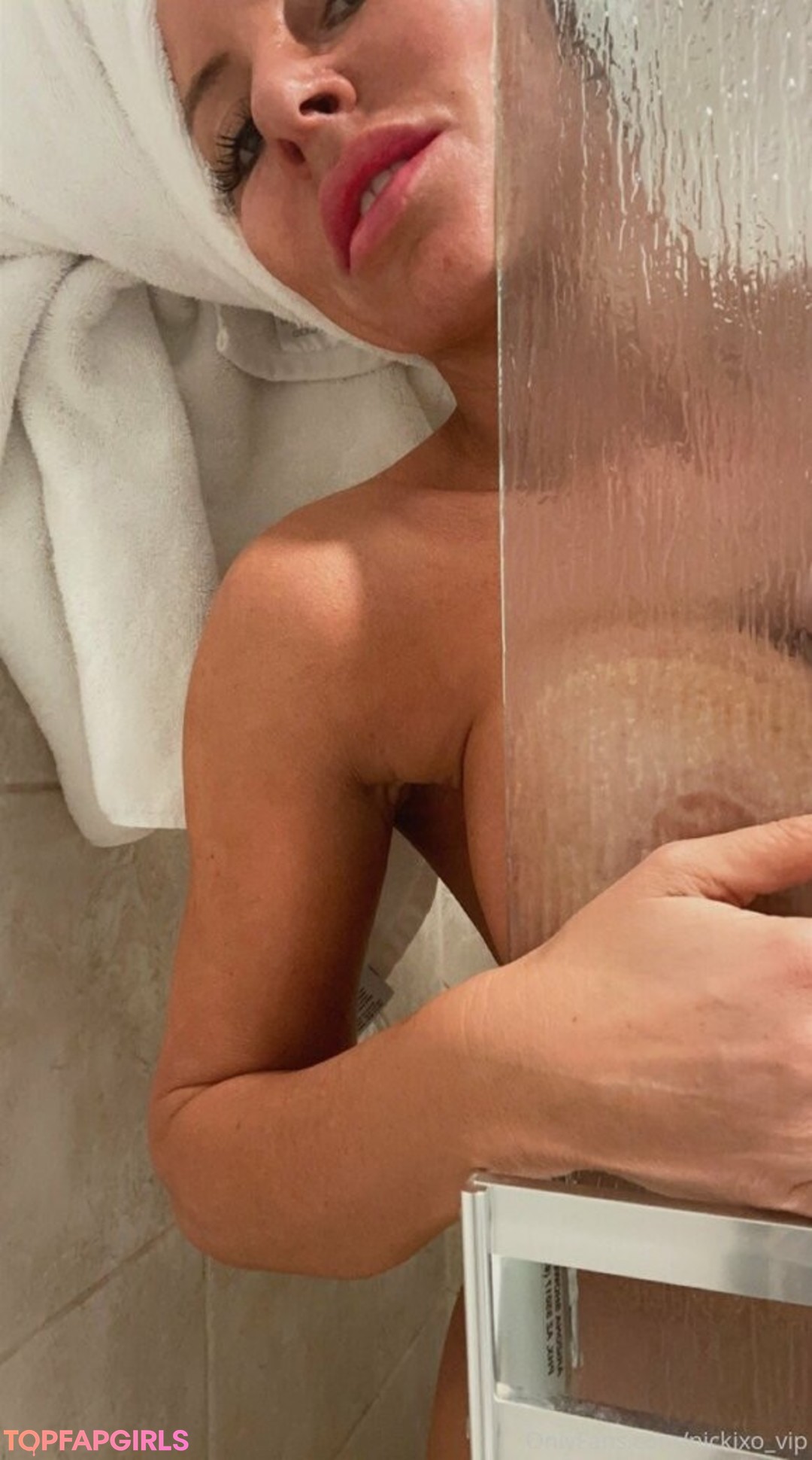 blonde cougar onlyfans pornographic photo