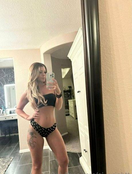 gi wrightt actrice sexy photos