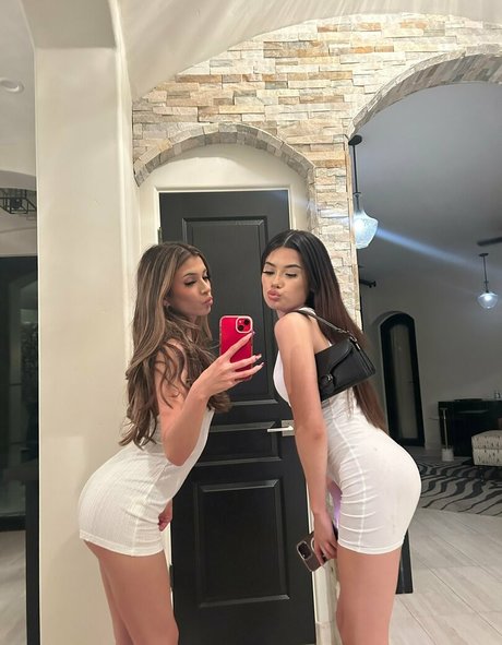 ariiadams modelo superior fotos