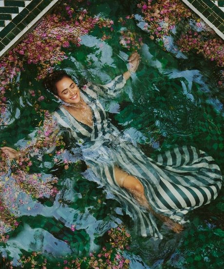 Nathalie Emmanuel étoile sexy galeries