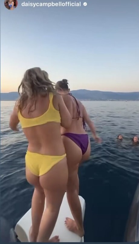 Rosie Bentham modelo libre archivo