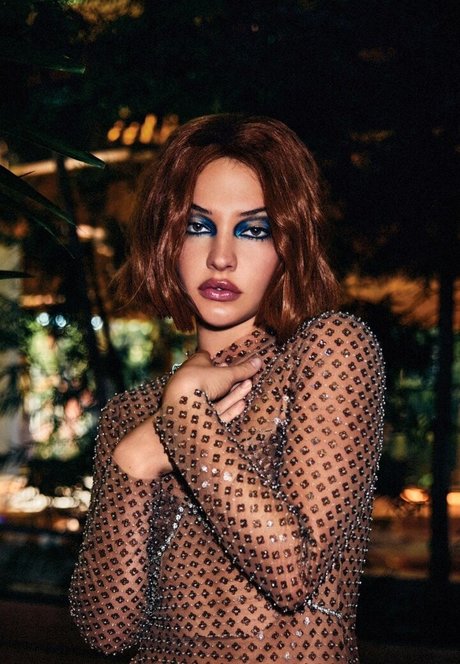 Madelyn Cline actrice xxx galeries