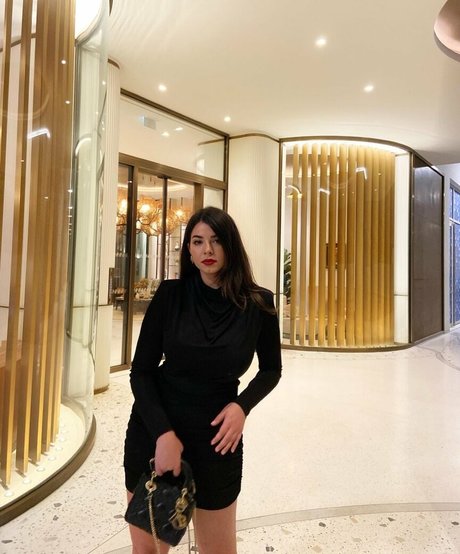 Anna Rebellato étoile magnifique images