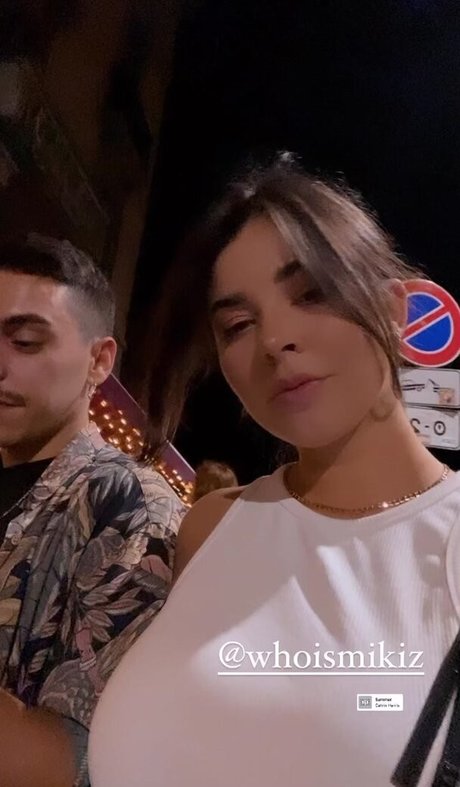 Anna Rebellato star du porno chaude des photos