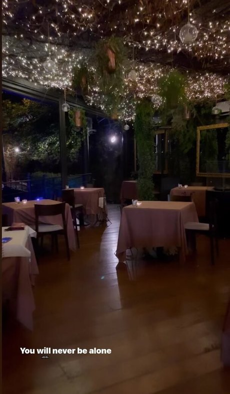 Anna Rebellato estrella de alta calidad archivo