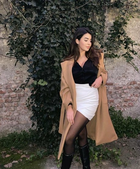 Anna Rebellato modèle adulte photo