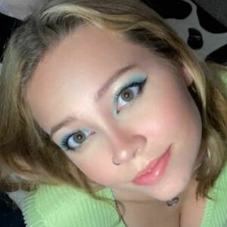 Thedarknymph nudes model img