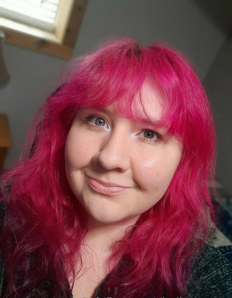 indica moon modèle nu archive