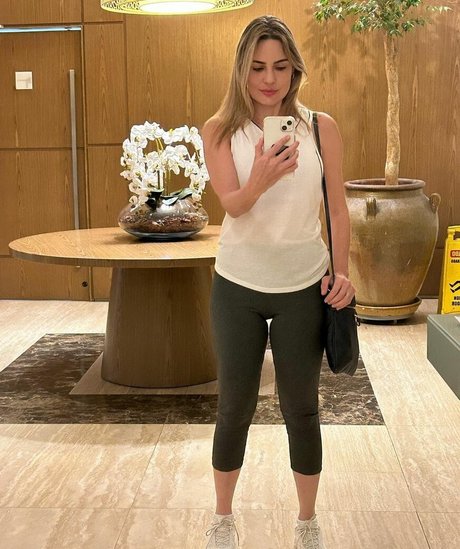 Rachel Sherazade estrella exclusiva imágenes