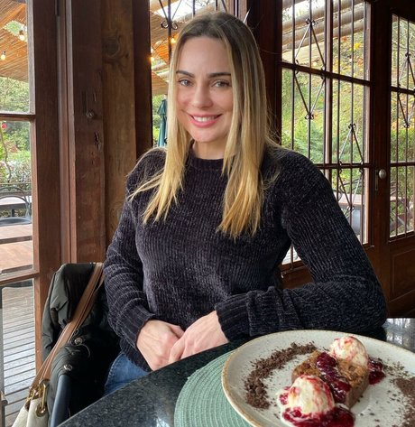 Rachel Sherazade étoile nue galeries