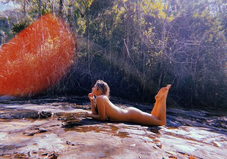 Leticia Spiller modèle érotique collection